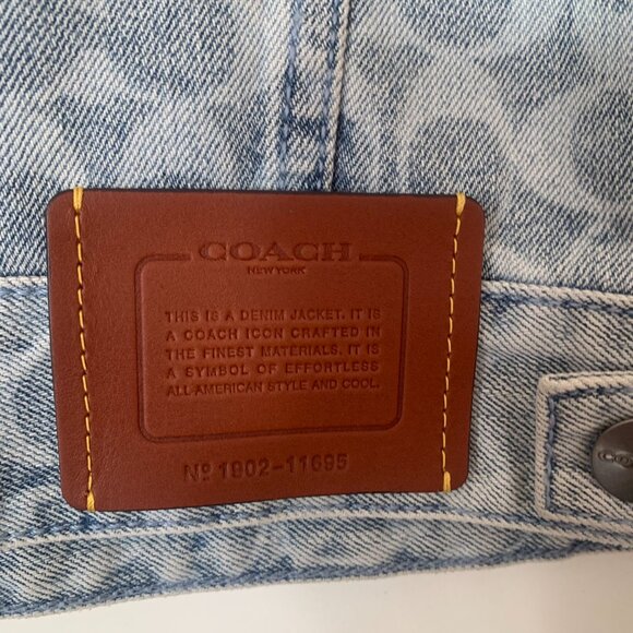 Coach Signature Denim Jacket Size Small NWOT - Picture 4 of 12